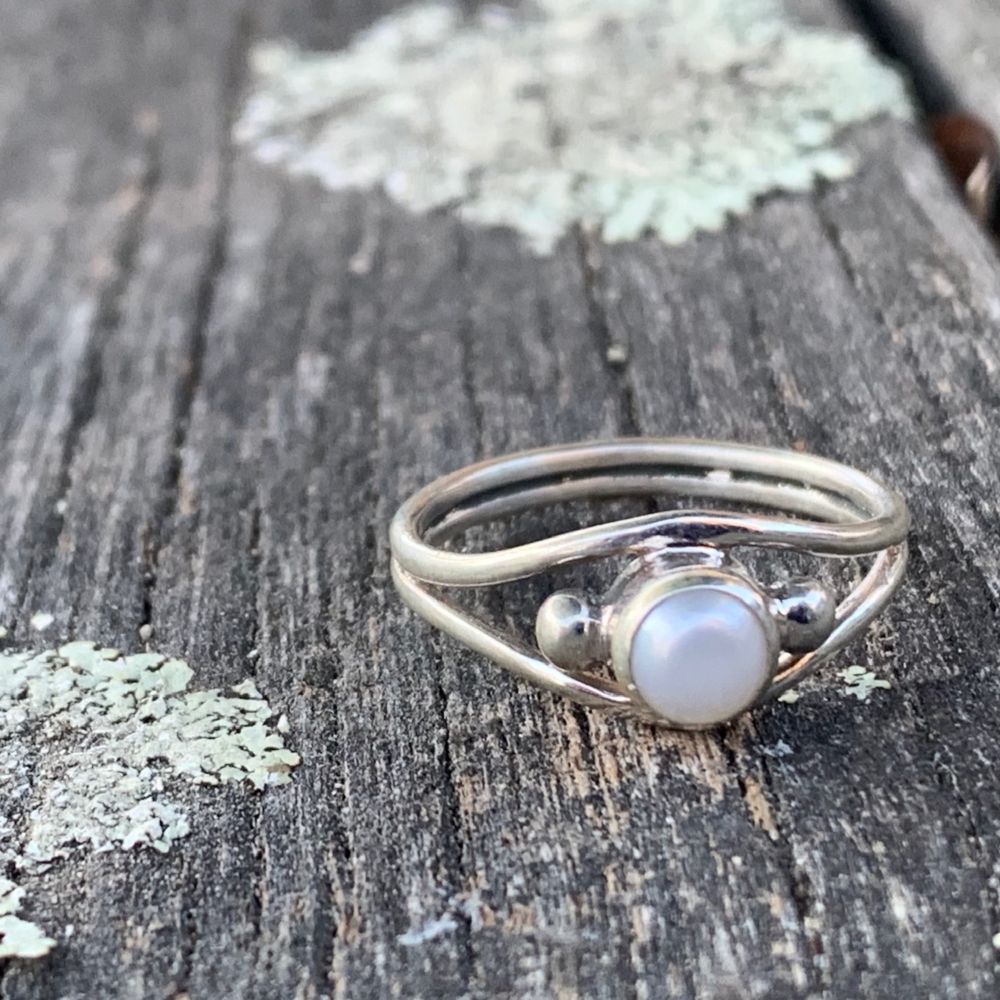 Fine Freshwater Pearl Ring