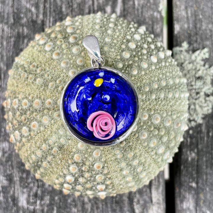 Venetian glass pendant