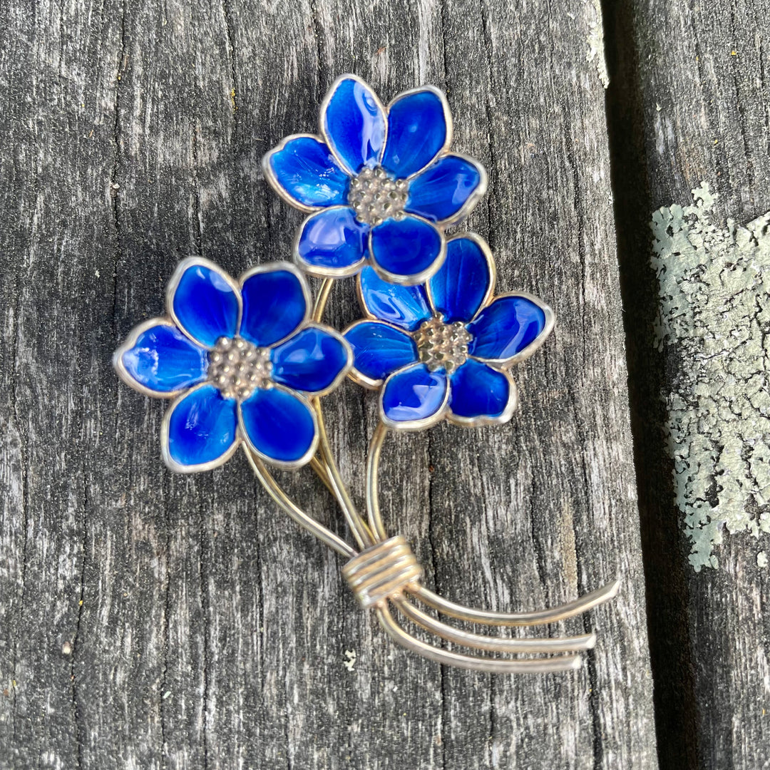 Vintage Norwegian flower brooch