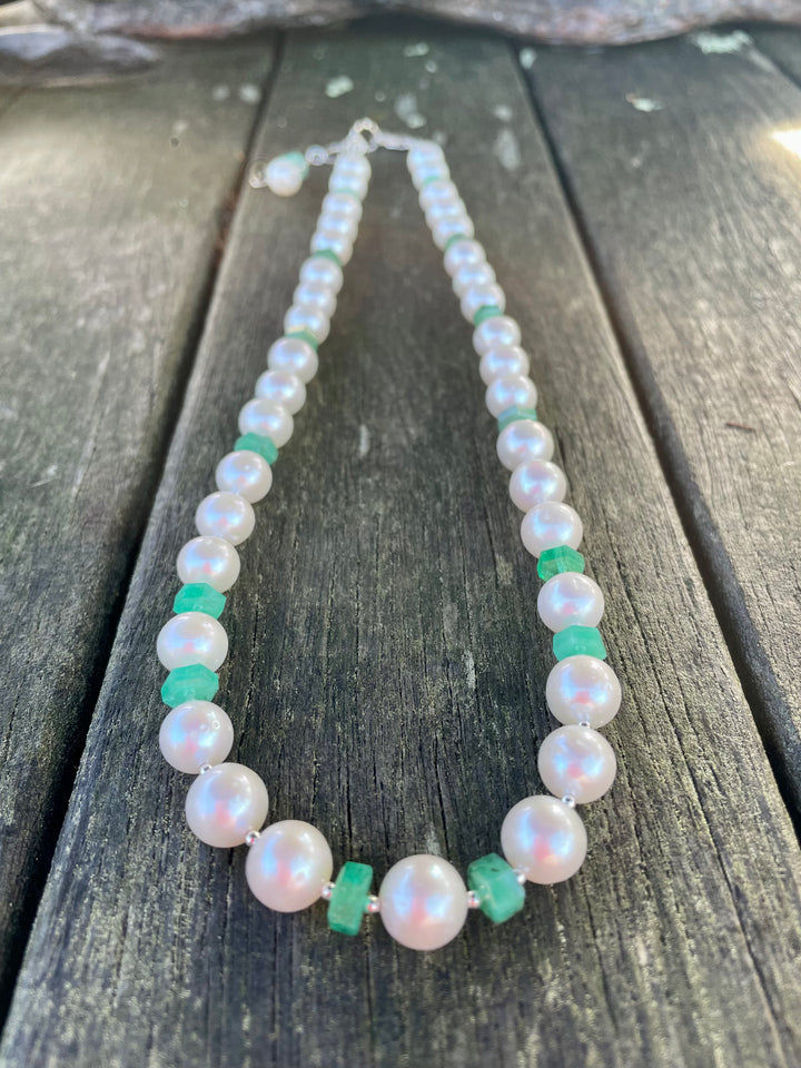 White Freshwater Pearl and emerald necklace