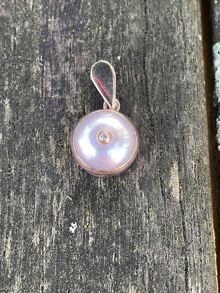 9ct Gold White Freshwater Pearl and Diamond pendant