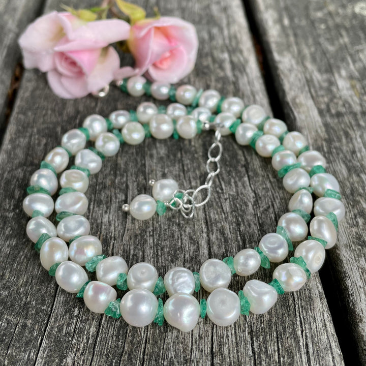 Emerald and freshwater pearl necklace