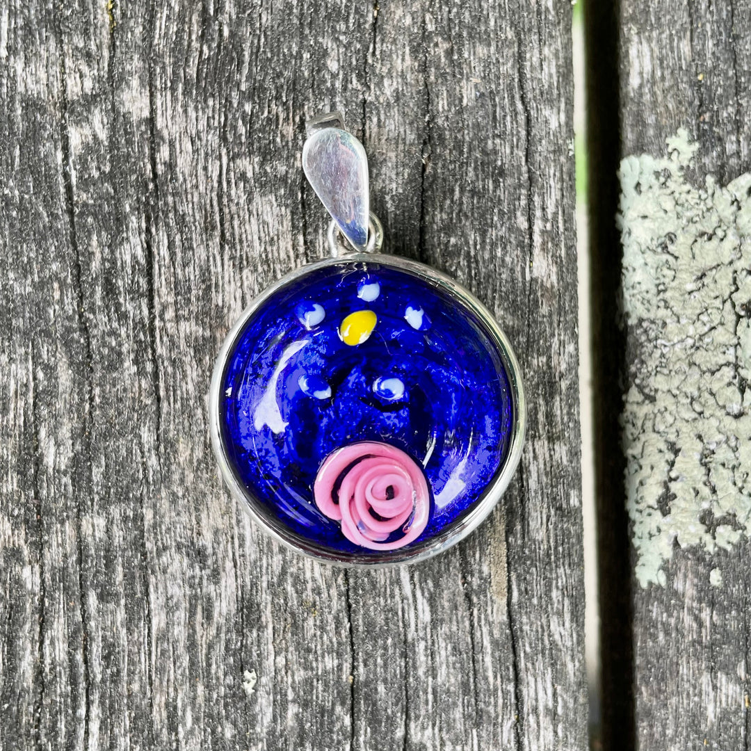 Venetian glass pendant