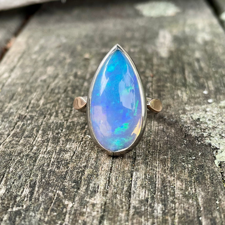 9ct White and Red Gold Ethiopian Opal Ring